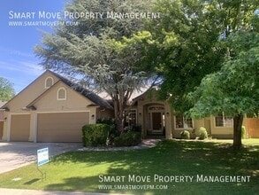 Building Photo - 1096 N Glenabby Pl