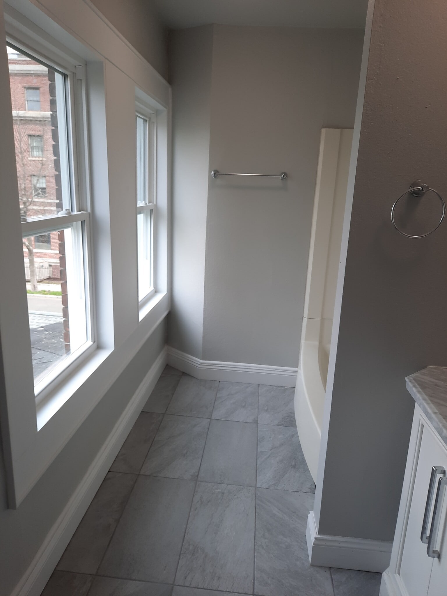 BATHROOM - 177 Davenport Ave