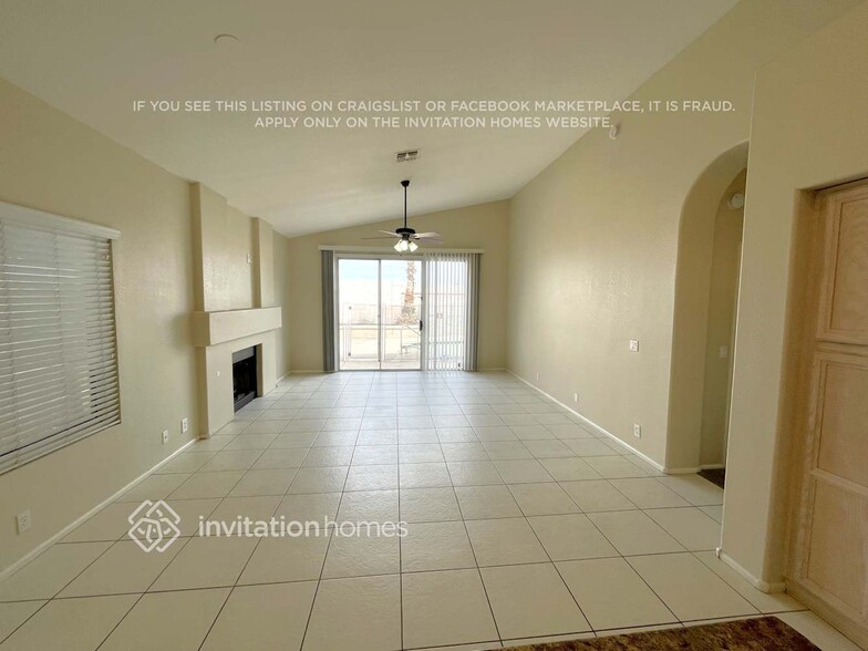 Building Photo - 11432 W Dana Ln