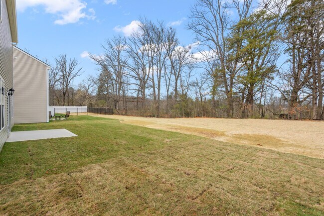 Building Photo - 4742 Willow Bluff Cir