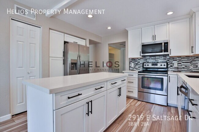 Building Photo - 2919 E Saltsage Dr