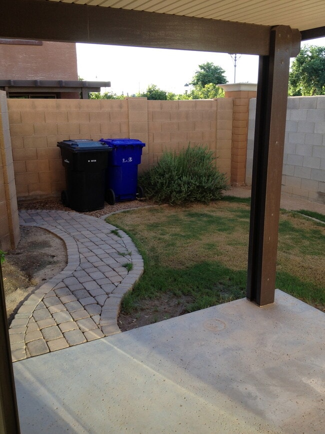 Building Photo - 3 Bed/2.5 Bath Great Gilbert Location