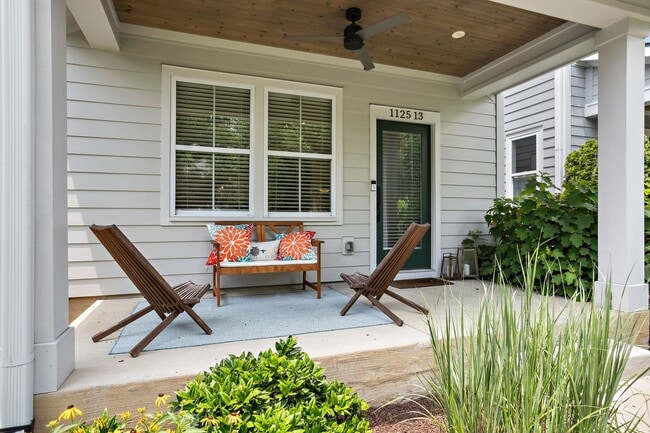 Building Photo - Stunning Gem in the heart of East Nashville!!