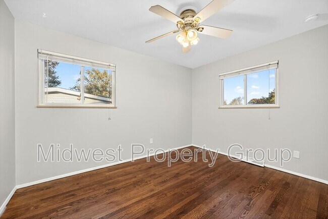 Building Photo - 1225 Night Dr