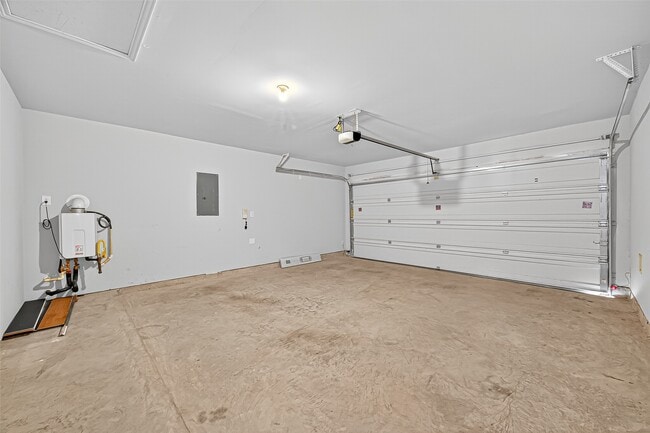 Building Photo - 5310 Songlark Bluff Cir