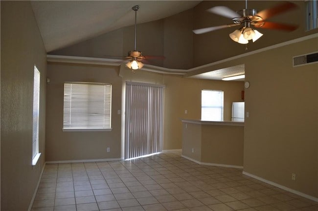 Building Photo - 11713 Snow Hawk Dr