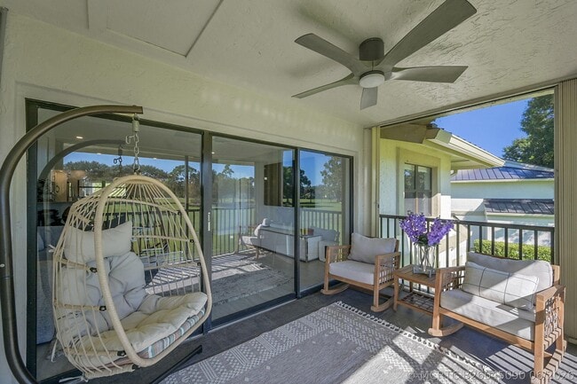 Building Photo - 12870 Briarlake Dr