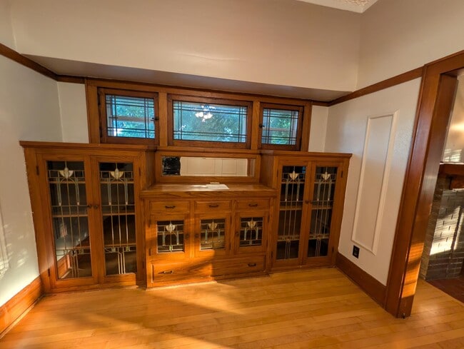 Building Photo - 1418 N 57th St