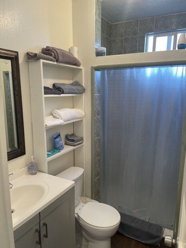 Building Photo - Wonderful Newly Remodeled 2 Bedroom House in Prime Alhambra Location Fully Furnished