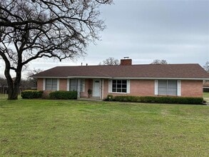 Building Photo - 119 FM 407