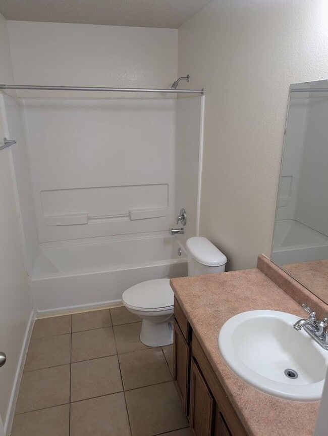 Building Photo - Spacious 2-Story Home with 3-Car Garage in...