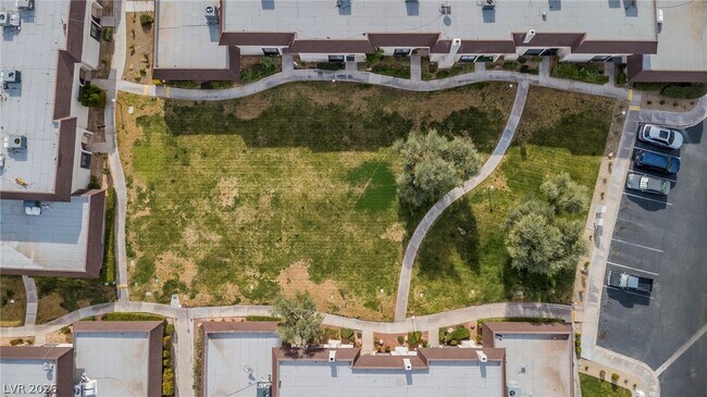 Building Photo - 2457 Swan Ln