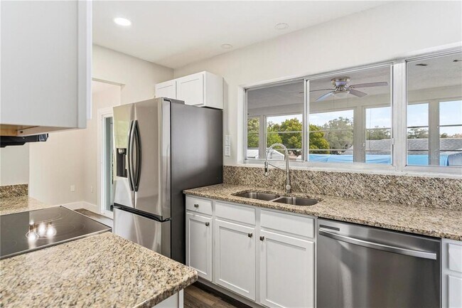 Building Photo - 616 Water Rd