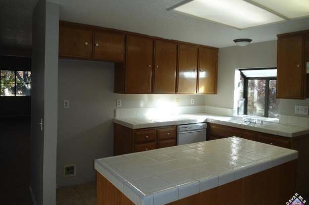 Building Photo - 43007 Pearlwood Dr