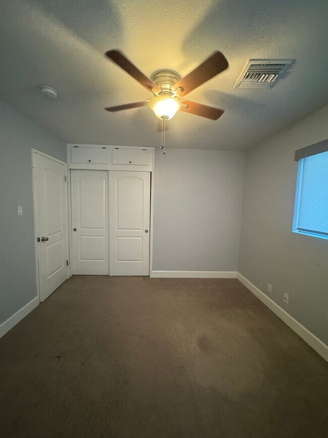 Building Photo - 3 bedroom home in Downtown Phoenix