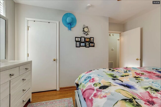 Building Photo - Charming 2 Bedroom Rental Home in Nashville with 1500 Sq Ft - Must See!