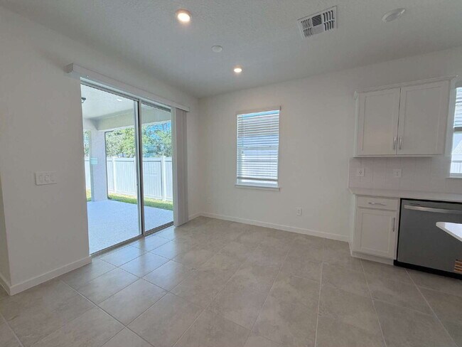 Building Photo - 3973 Big Sky Dr