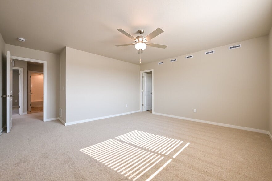 Building Photo - 7302 Rio Grande Ave