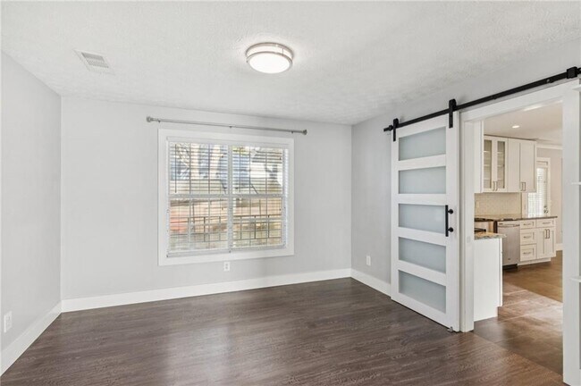 Building Photo - 2275 Eagle Pointe Ct NW