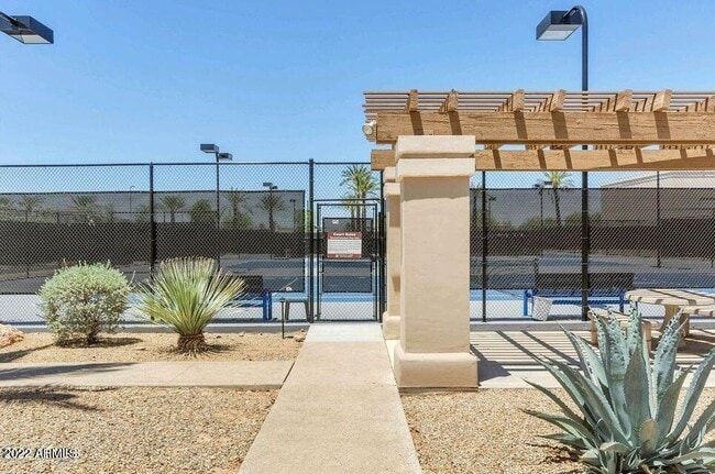 Building Photo - 13227 N 99th Dr