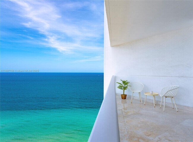 Building Photo - 3101 S Ocean Dr