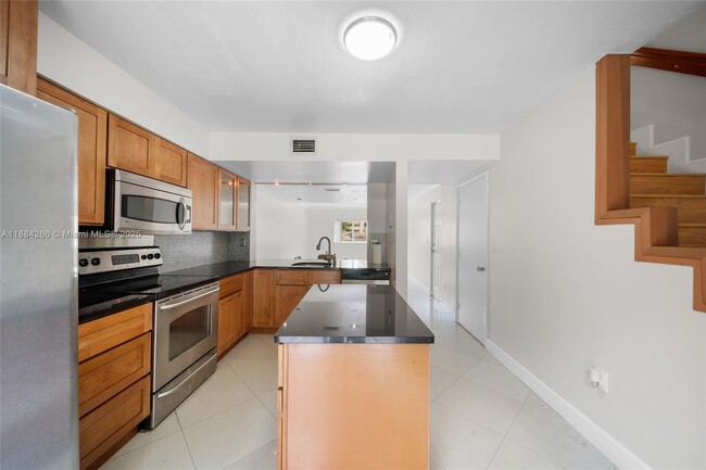 Building Photo - 8240 SW 149th Ct