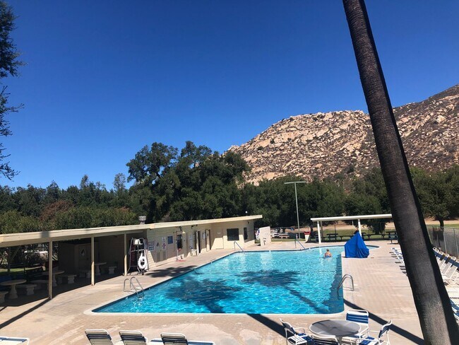 Building Photo - Gorgeous 3 Bed Home In San Diego Country Estates - Ramona