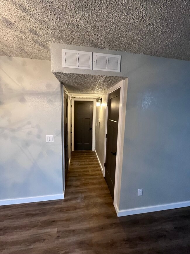 Building Photo - Cedar Terrace