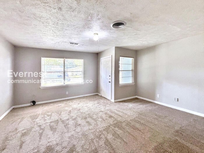 Building Photo - 3719 Dumbarton Rd