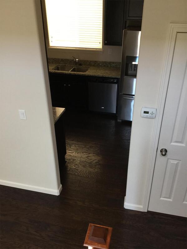 Building Photo - 3395 SE Meadowview Way