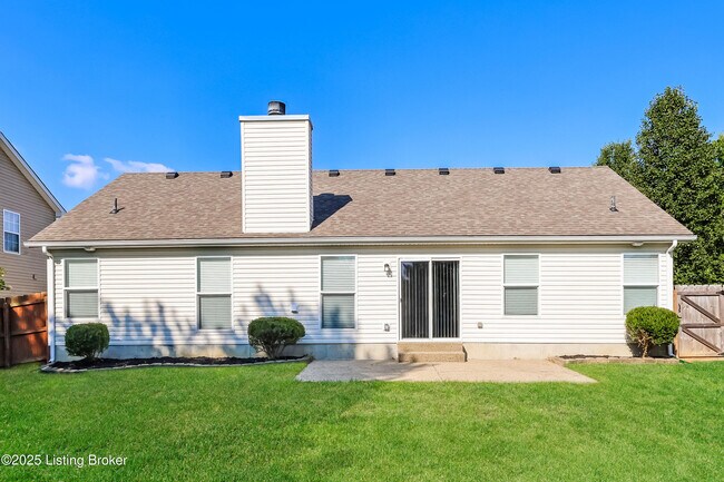 Building Photo - 7003 Hollow Oaks Dr