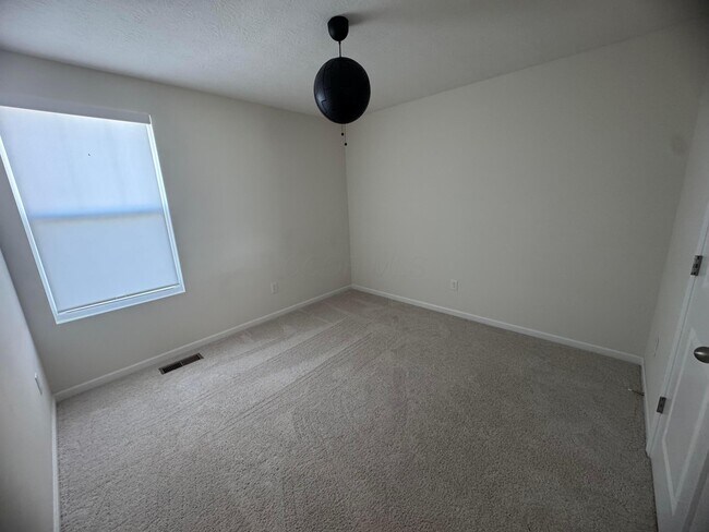 Building Photo - 1375 Theodore Dr