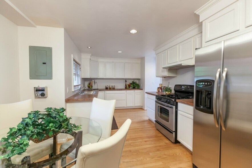 Kitchen - 12035 14th Avenue NE