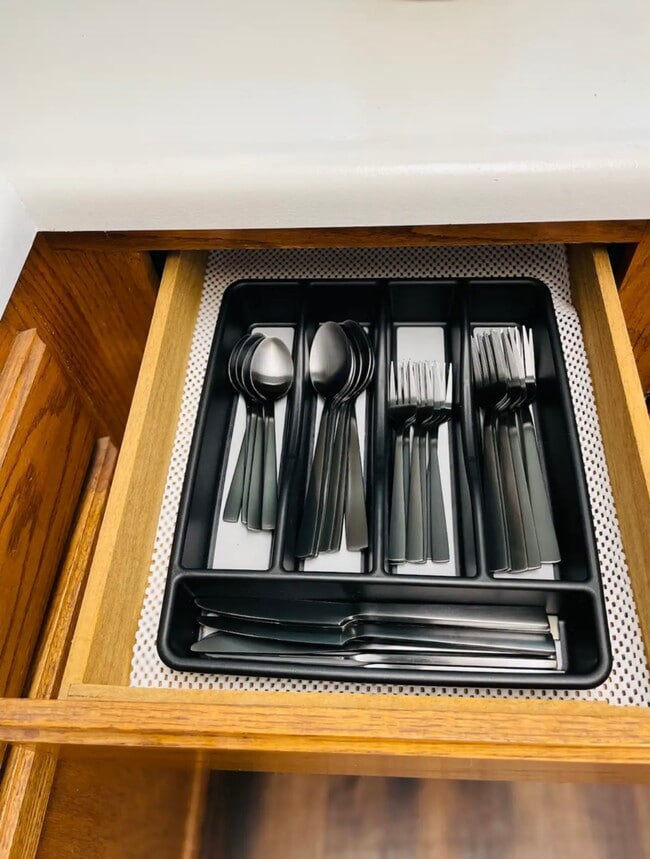 Building Photo - 336 Victor St