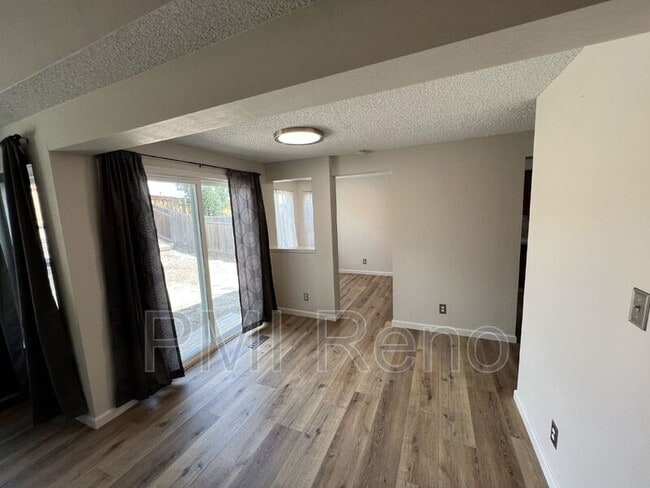 Building Photo - 1456 Canyon Creek Rd