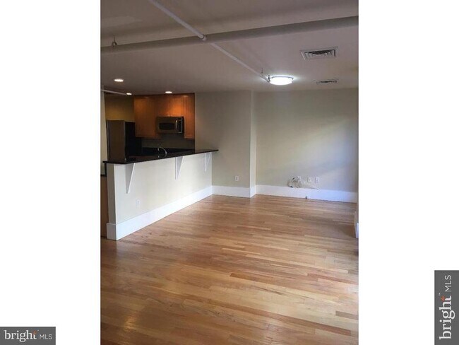 Building Photo - 1615 Walnut St