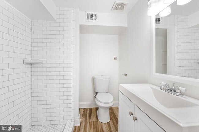 Building Photo - 1949 H St NE