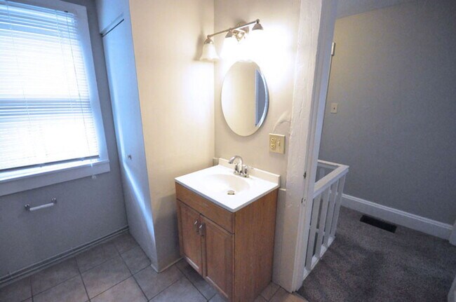 Building Photo - 57 McMillen Ave