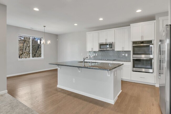 Building Photo - Spacious 3-Bedroom Home in the Heart of Gig Harbor!