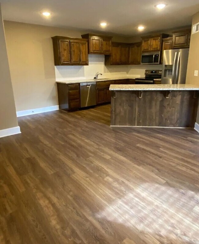 Building Photo - 3BR/2.5BA Home w/ Cul-De-Sac Lot in Platte City