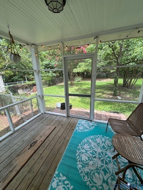 Building Photo - 1823 Brandon Ave