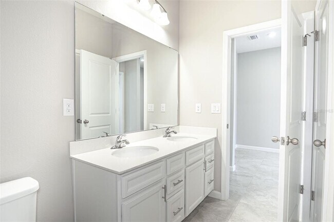 Building Photo - 1892 Basenji Dr