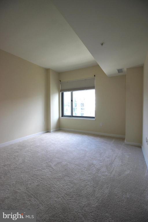 Building Photo - 475 K St NW
