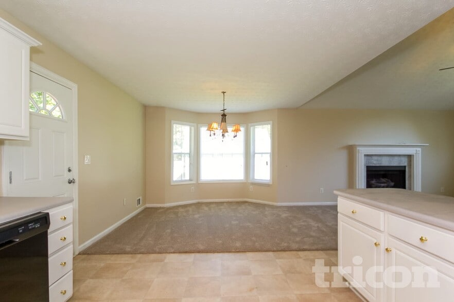 Building Photo - 4408 Lamar Dr