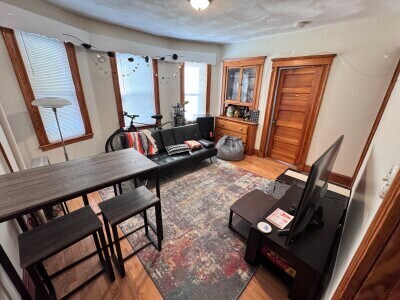 Building Photo - 96 Conwell Ave