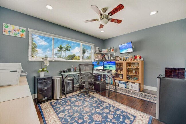Building Photo - Beautiful home in quiet neighborhood