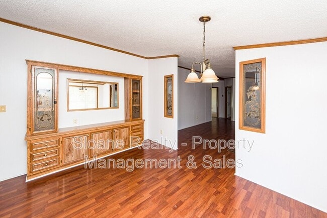 Building Photo - 3244 Thompson Heyward Dr