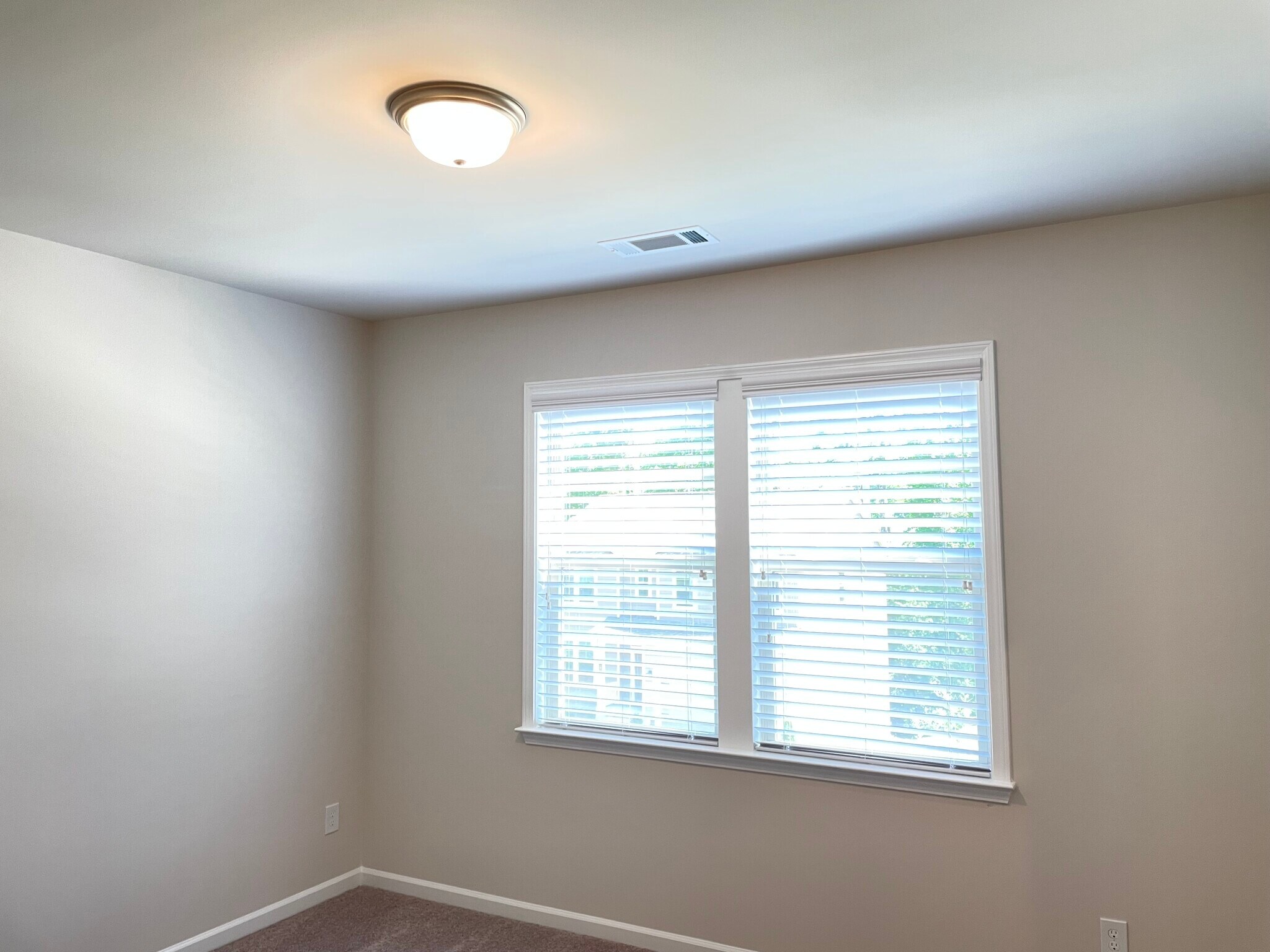Building Photo - 5975 Stargazer Way
