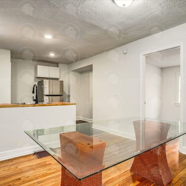 Building Photo - 3817 S Benton Ave