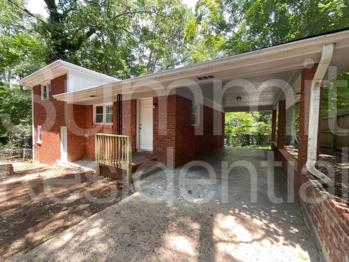 Building Photo - 1313 Aniwaka Ave SW
